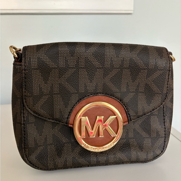 Michael Kors Fulton Womens Small Crossbody Handbag Brown NWOT - Picture 2 of 6